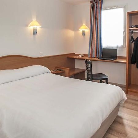 Brit Hotel Essentiel Cahors Nord 部屋 写真