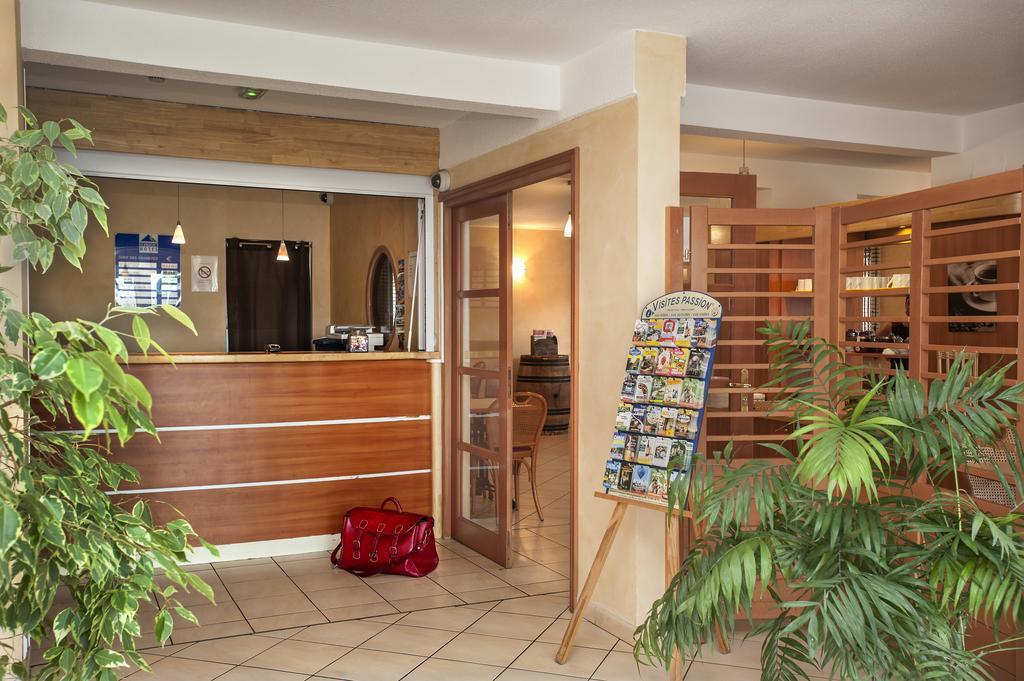 Brit Hotel Essentiel Cahors Nord エクステリア 写真